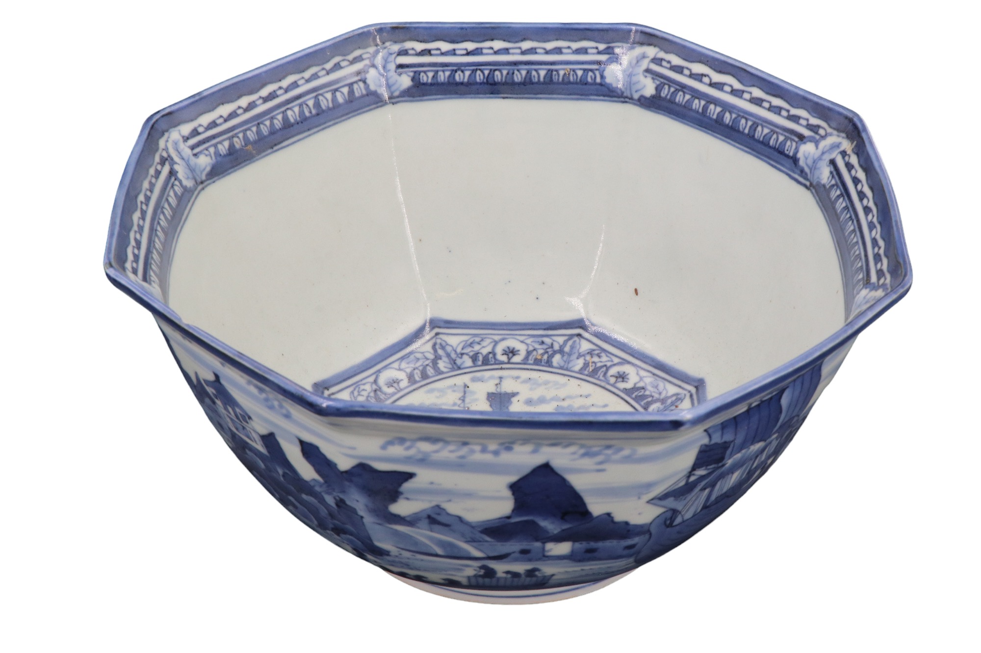 A late Edo / early Meiji Japanese blue-and-white porcelain bowl, octagonal in section, the - Image 2 of 6