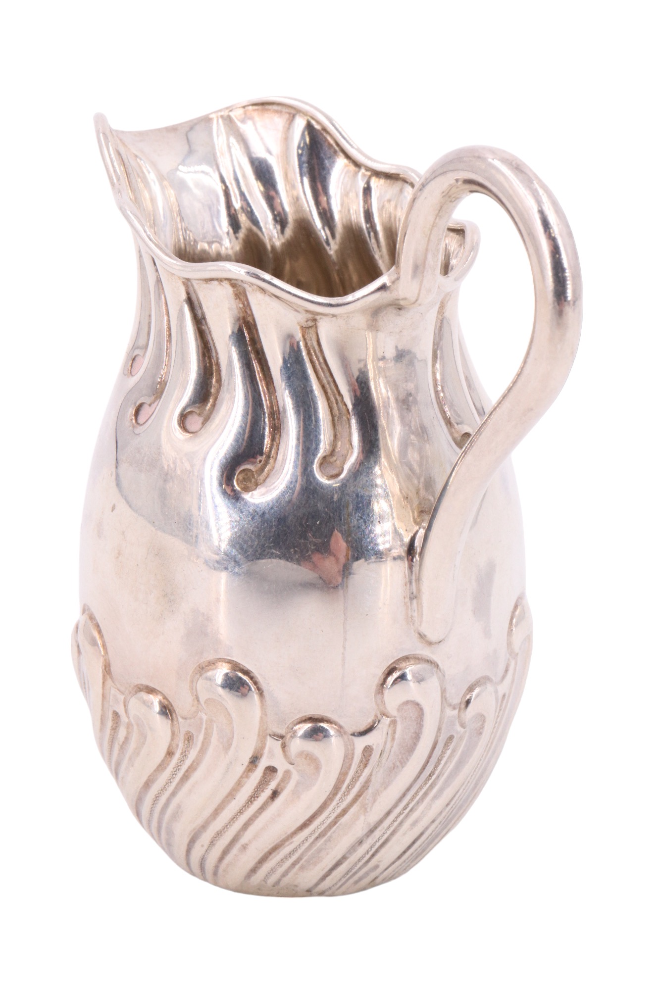 A diminutive Victorian silver cream jug, decorated with embossed stylized honeysuckle reeding, Atkin - Image 2 of 4