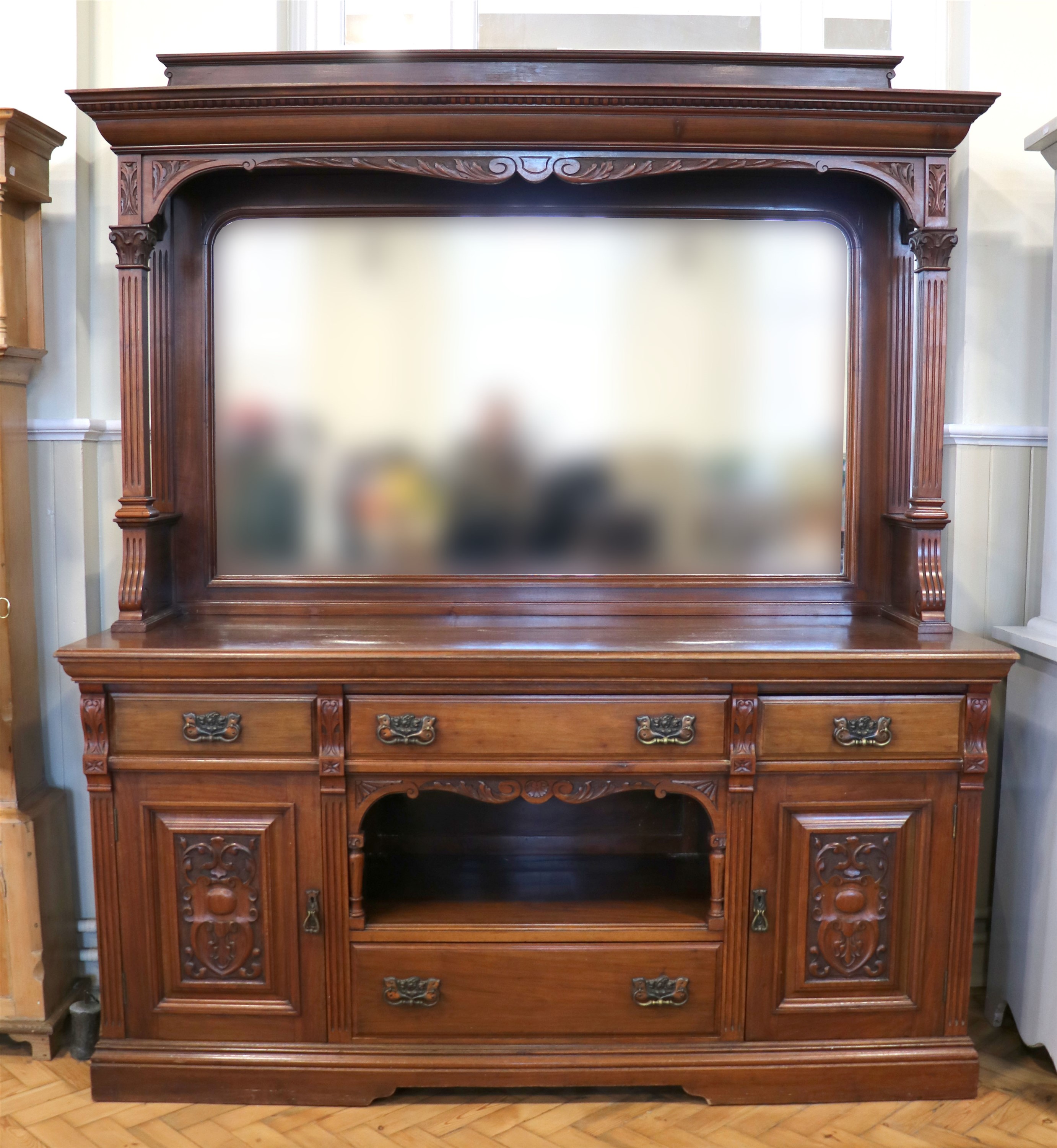 A late 19th / early 20th Century walnut mirror backed sideboard, 184 x 59 x 221 cm