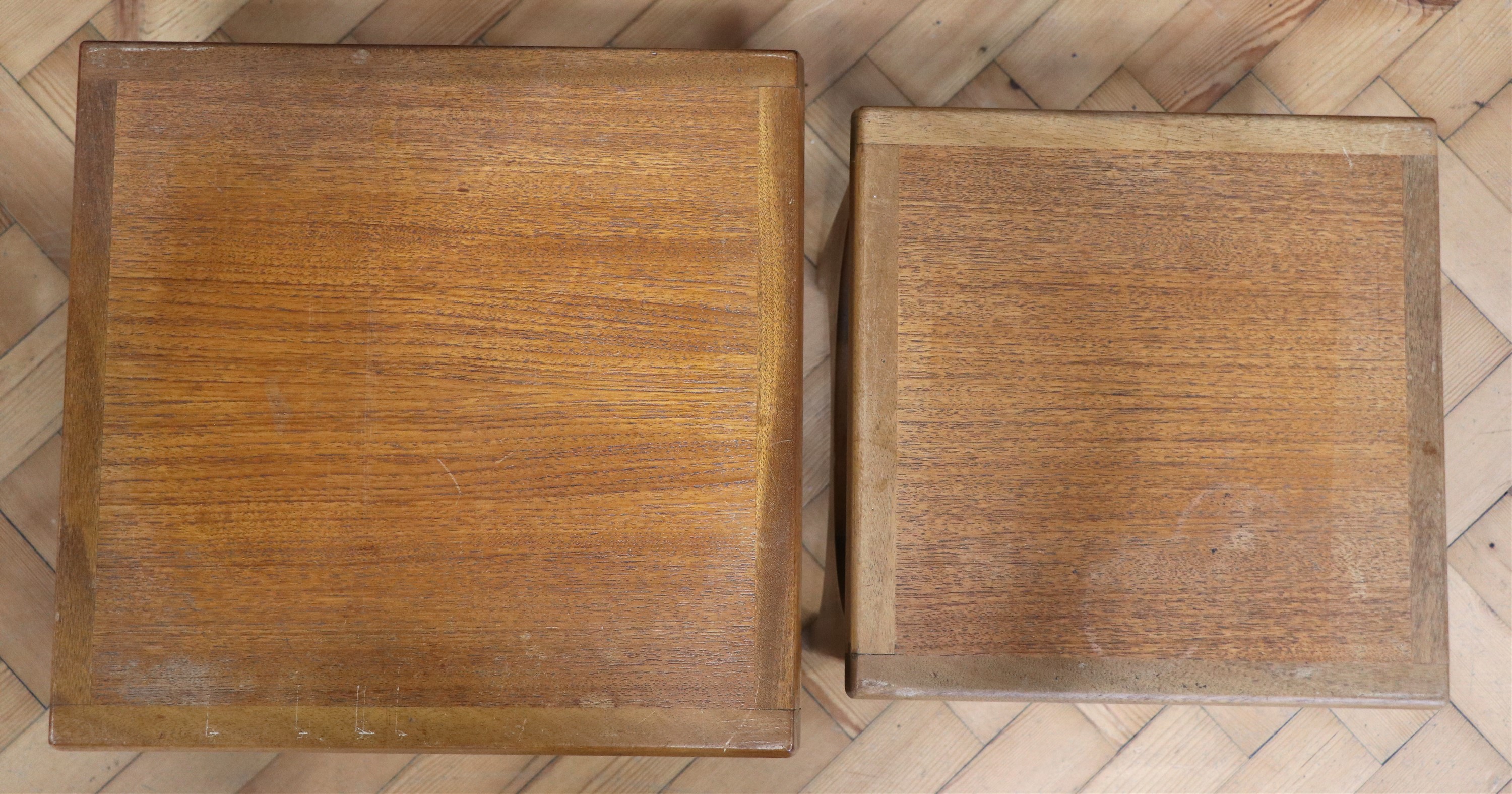 A Stonehill "Stateroom" teak nest of three tables - Image 3 of 3