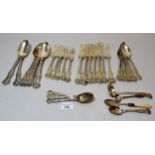19th Century Harlequin Queens pattern canteen of silver cutlery comprising: six tablespoons, six