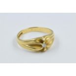 18ct Gold diamond set gypsy ring Weight - 5g