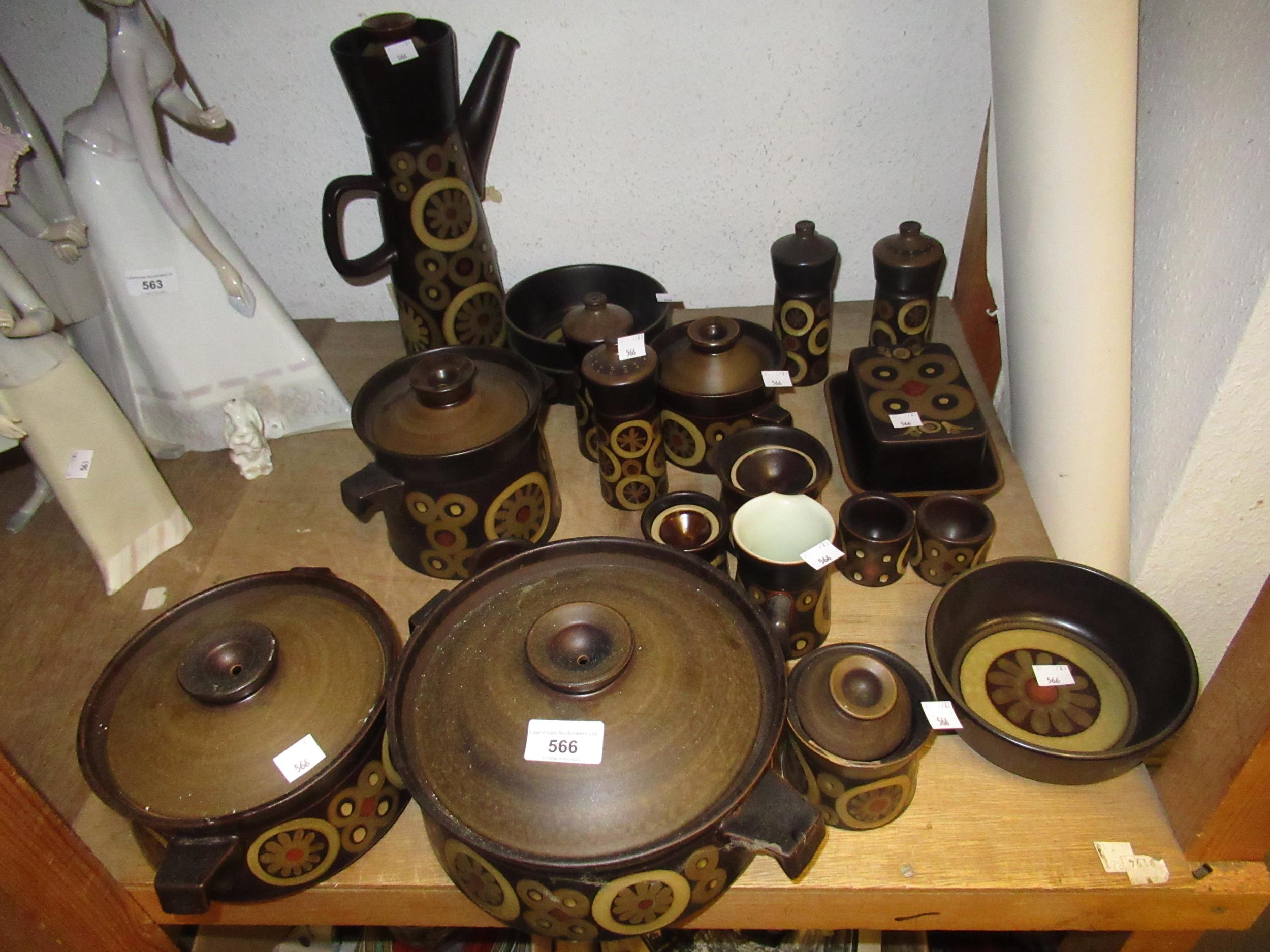 Quantity of Denby Arabesque pattern tableware