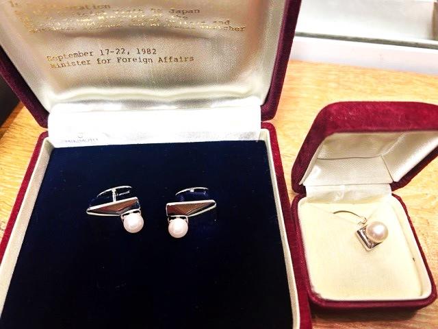 Pair of Mikimoto pearl set cufflinks, presented to Sir Bernard Ingham in commemoration of the