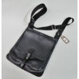 Tumi, black leather messenger bag In excellent condition, looks hardly used.