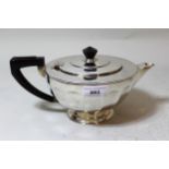 20th Century circular Birmingham silver fluted design teapot, 20oz t