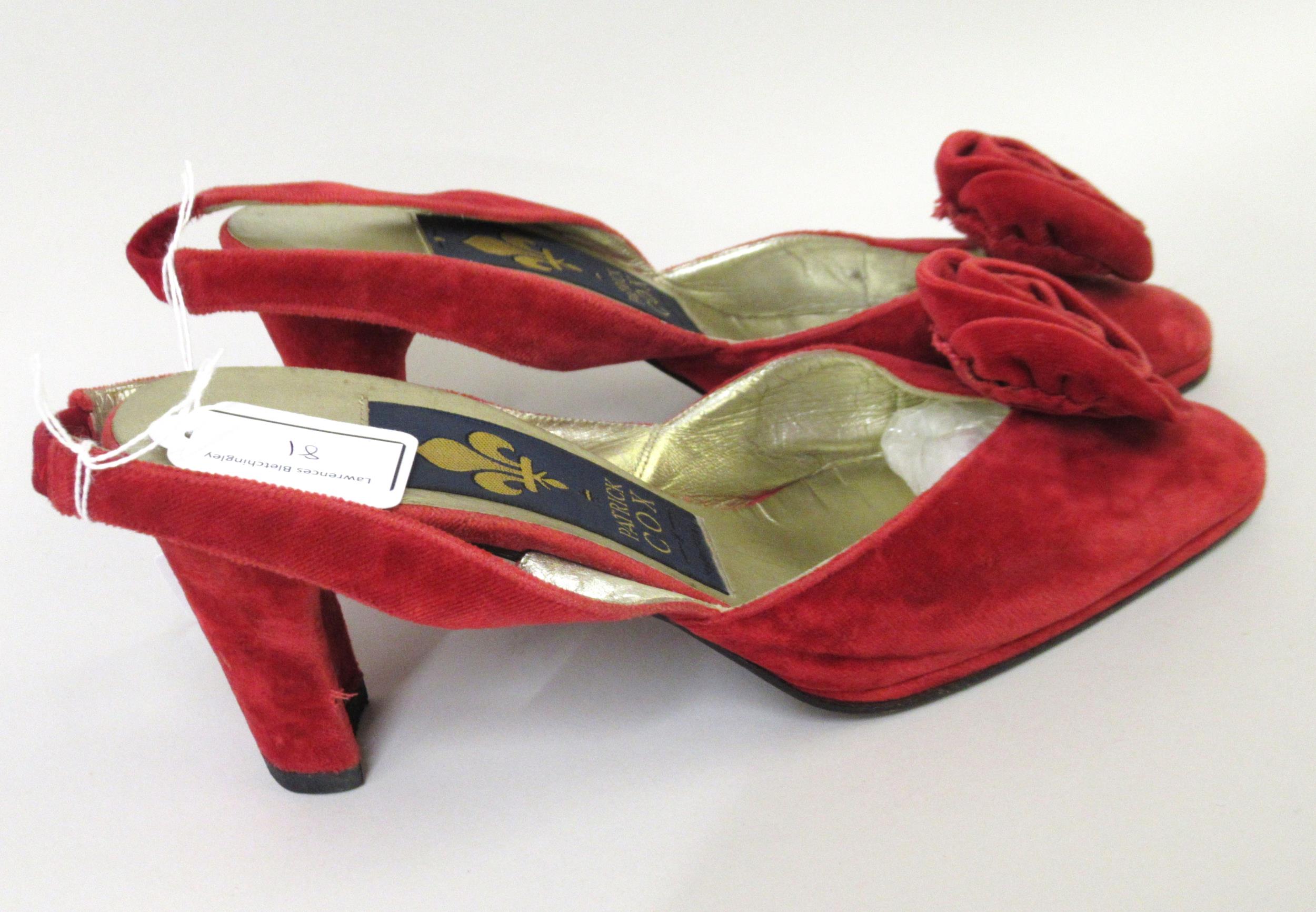 Patrick Cox, pair of red velvet ladies slingback shoes, size 38.5 - Bild 2 aus 7