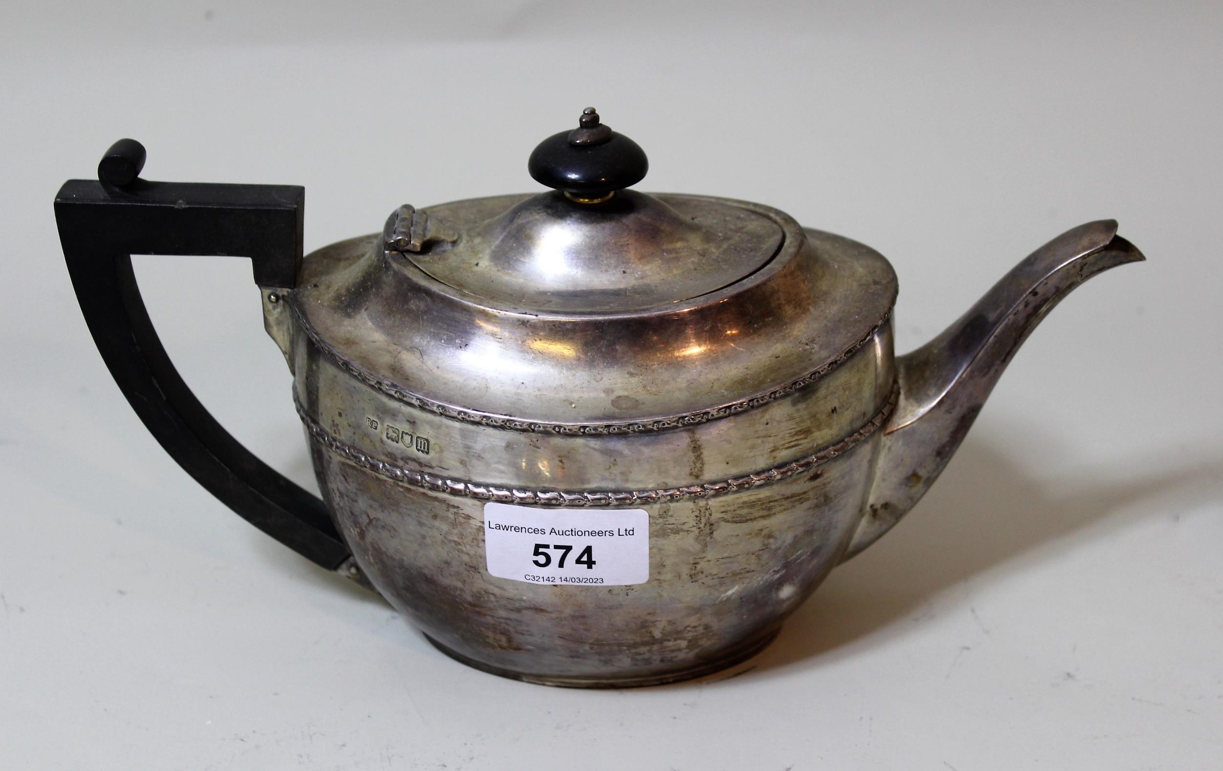 20th Century oval London silver teapot, 14.5oz t