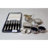 Cased set of six silver cake forks and a quantity of various other small items of silver,