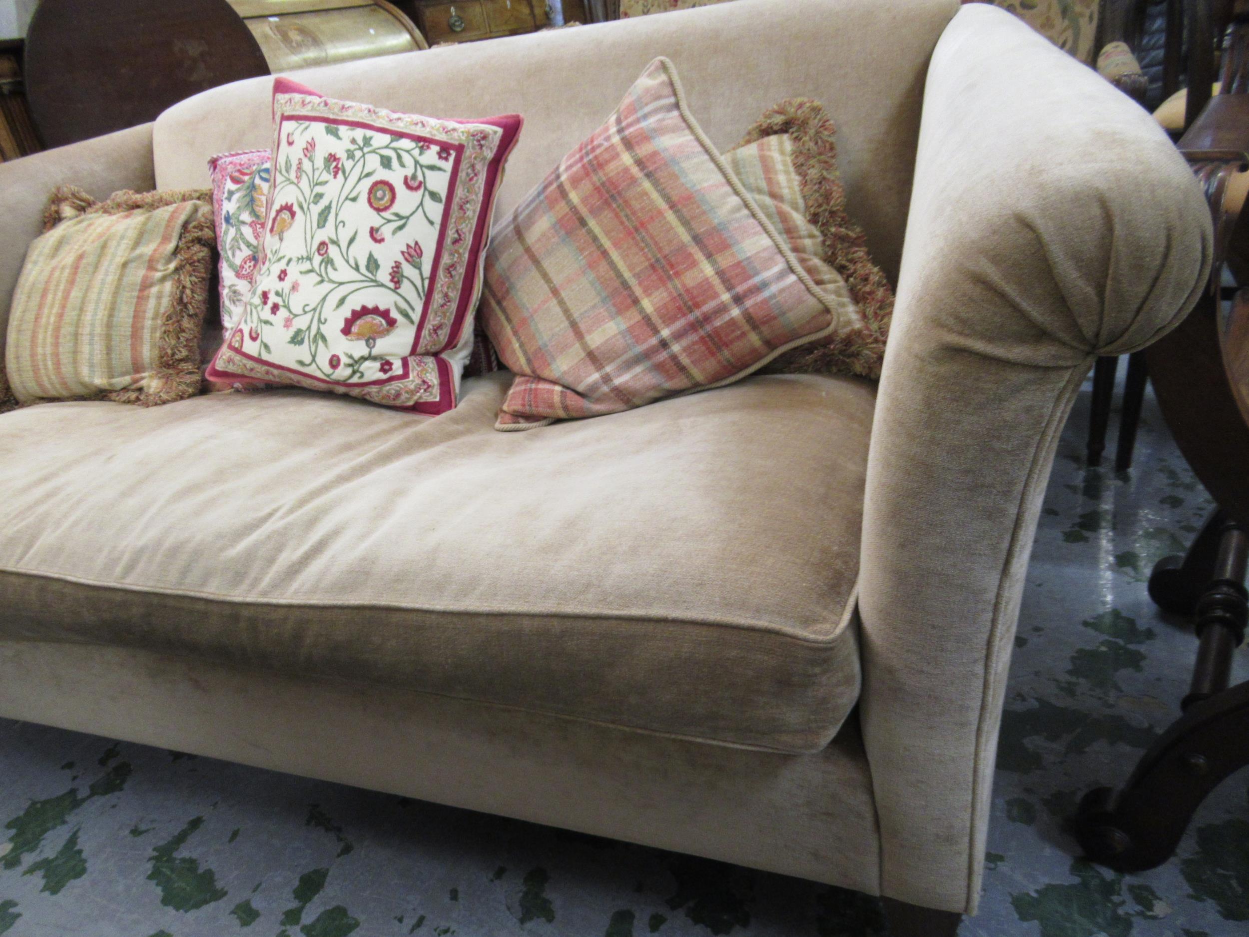 Kingcombe Chelsea two seater sofa, covered in Colefax and Fowler biscuit fabric, raised on low - Image 9 of 9