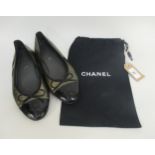 Chanel, pair of green and black patent leather ballerina flats, size 40, together with one dust bag