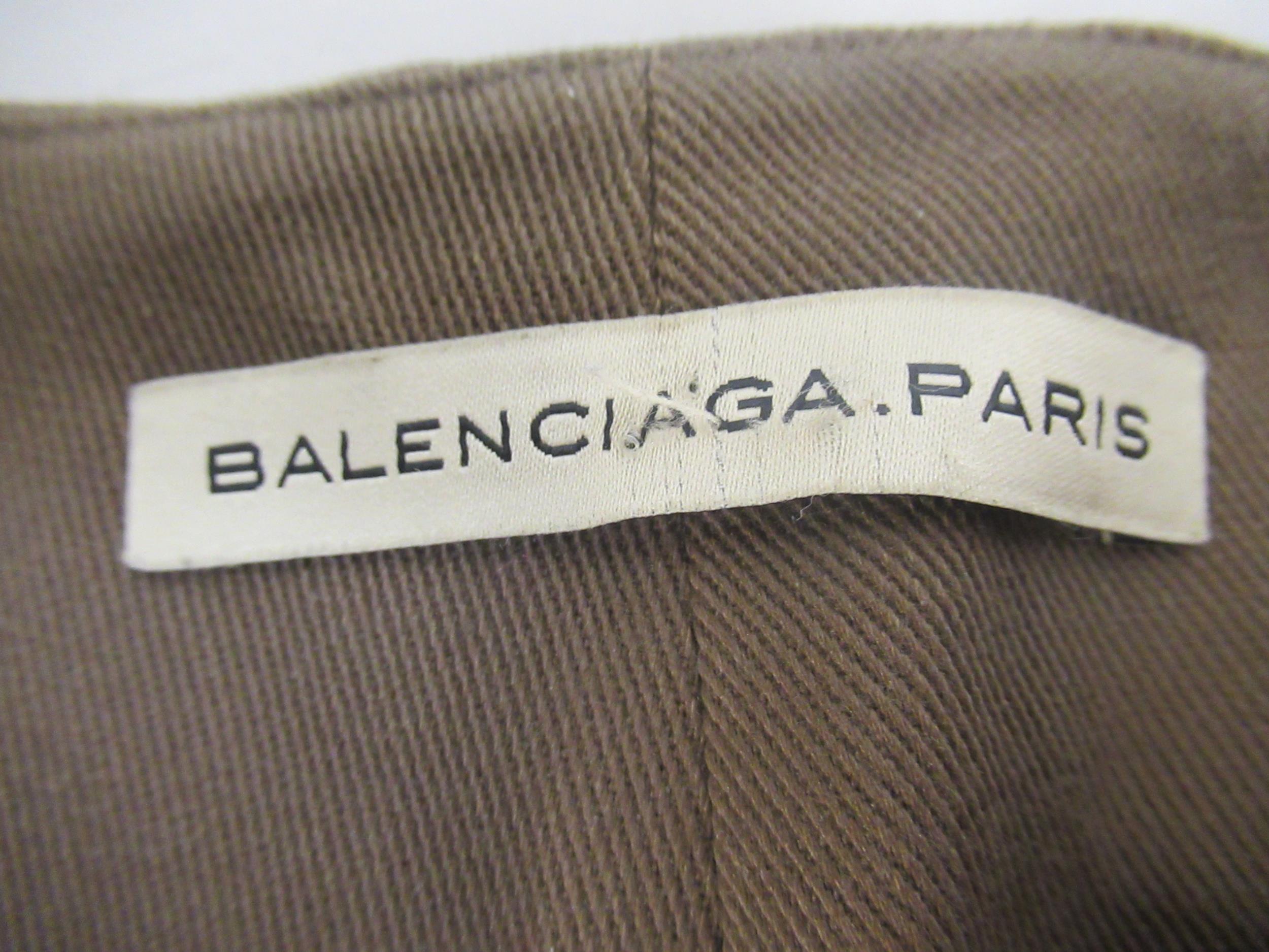 Balenciaga, pair of ladies trousers, size 36, together with two N. Peal, London, knitted dresses, - Image 4 of 6