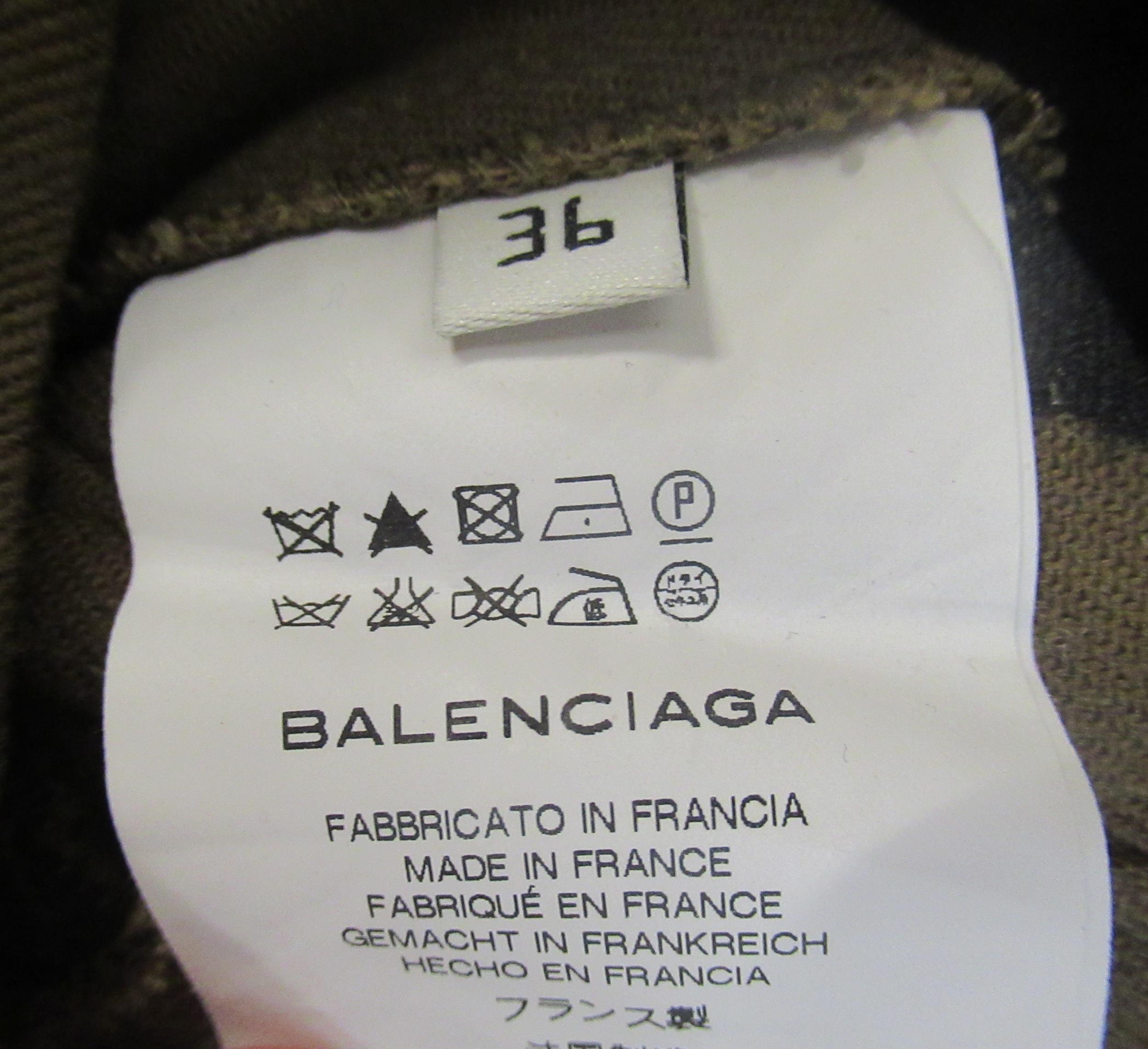 Balenciaga, pair of ladies trousers, size 36, together with two N. Peal, London, knitted dresses, - Image 3 of 6