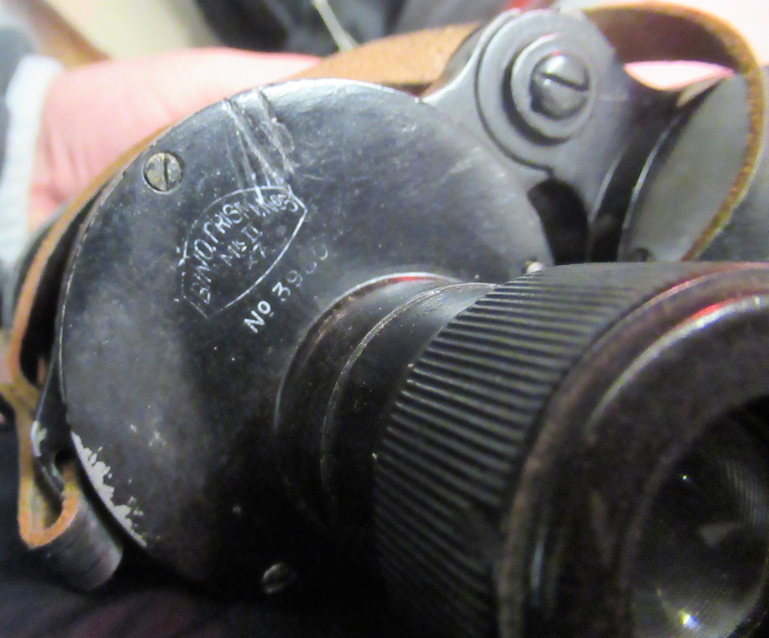 Pair of World War II binoculars by Ross of London, together with a cased pair of modern binoculars - Image 8 of 10