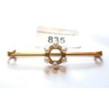 Victorian 15ct gold and split pearl bar brooch / tie or cravat pin, 7cms wide, 9g