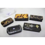Group of five various 19th Century horn and papier mache snuff boxes with tortoiseshell, mother of