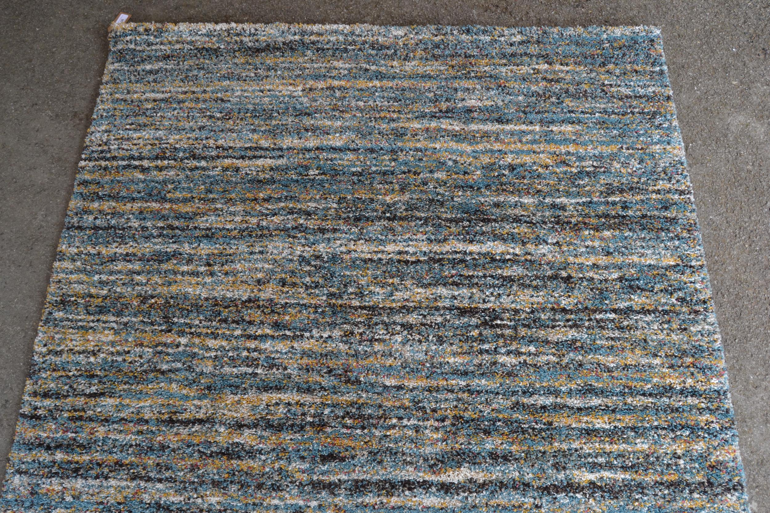 Modern deep pile rug of abstract design, 194cms x 133cms - Image 3 of 3