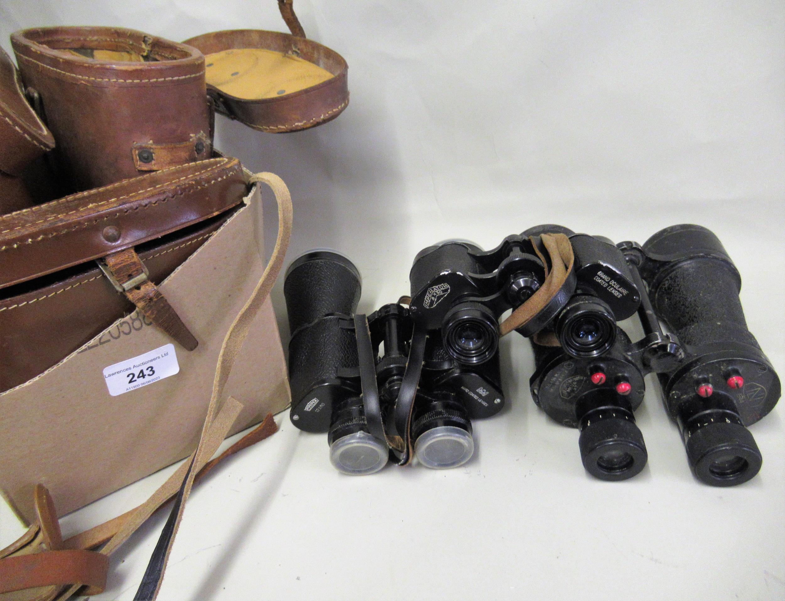 Cased pair of Binoprism Second World War British military issue binoculars, by N.I.L., together with