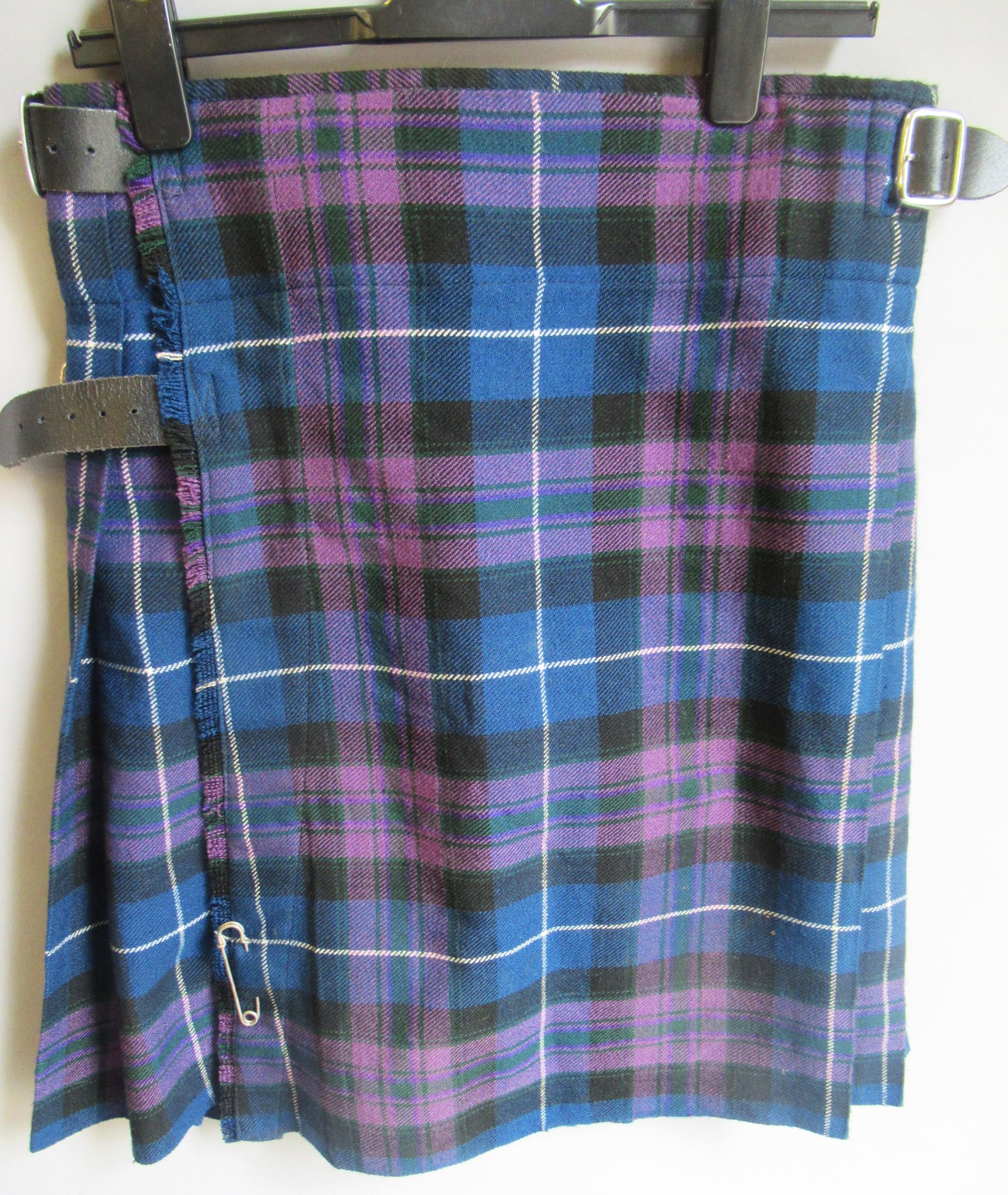 Paul Smith, London, gentleman's blue tailored jacket (at fault), together with a Scottish tartan - Image 3 of 5