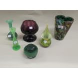 Mdina, baluster form narrow neck vase, 17cm high, Murano glass (at fault) and four other art glass