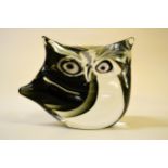 Attributed to Antonio da Ros for Cenedese, Murano Sommerso glass model of an owl, signed to the base