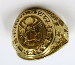 American yellow gold 10ct military ring, 7.5g