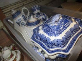Quantity of various Minton Delft blue and white dinnerware and a small quantity of other Royal