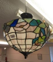 Late 20th Century Tiffany style hanging ceiling light, 40cm diameter x 35cm drop