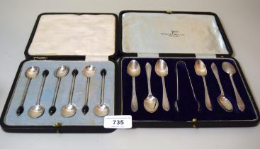 Case set of six Sheffield silver coffee spoons with tongs, together with a cased set of Sheffield