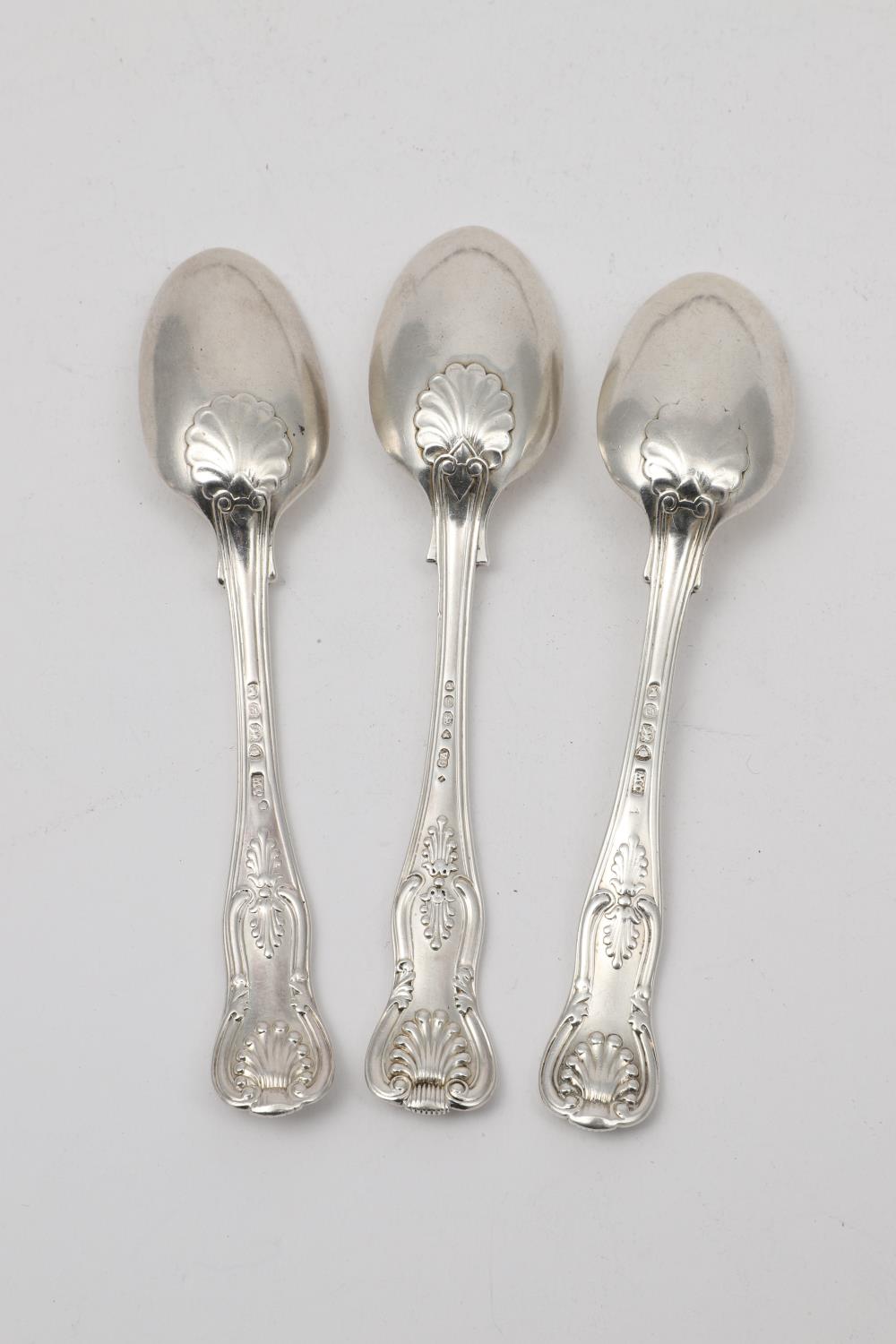 MIXED KING'S PATTERN FLATWARE:-. - Image 9 of 15