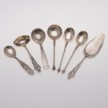 LATE 19TH/ EARLY 20TH CENTURY CONTINENTAL FLATWARE:.