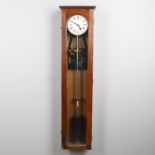 AN OAK CASED SYNCHRONOME ELECTRIC (LONDON) WALL CLOCK.