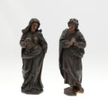 A PAIR OF ITALIAN CARVED RELIGIOUS FIGURES.