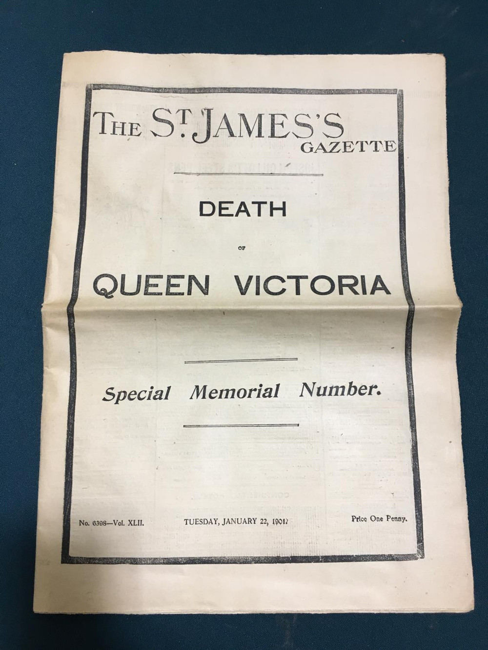 QUEEN VICTORIA: DEATH A COLLECTION OF NEWSPAPERS AND EPHEMERA. - Image 4 of 8