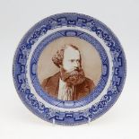 A COPELAND LATE SPODE DESSERT PLATE PRINTED WITH A PORTRAIT OF ALBERT SMITH.