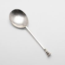 A CHARLES I SEAL TOP SPOON.