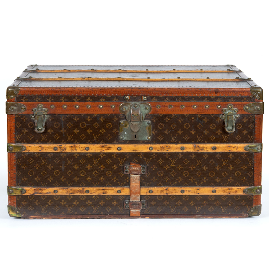 VINTAGE LOUIS VUITTON TRUNK. - Image 6 of 49