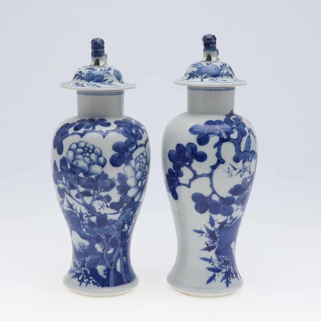 PAIR OF CHINESE BLUE & WHITE VASES & COVERS. - Image 3 of 12