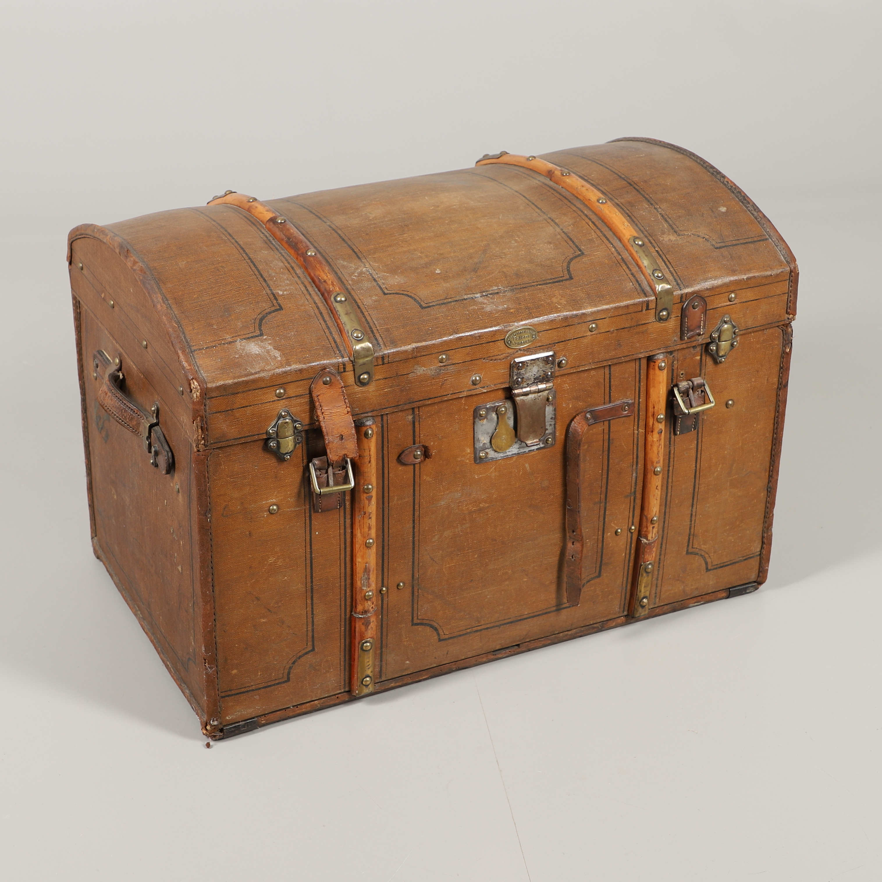 VINTAGE GERMAN CABIN TRUNK 'ROHRPLATTENFOFFER' - ERSKINE & SONS BELFAST.