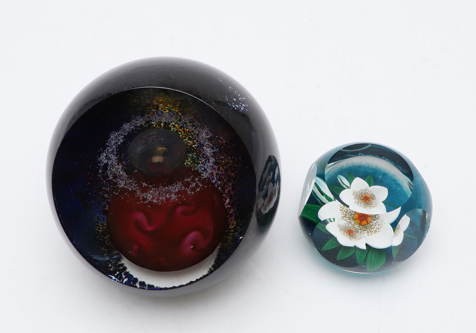 SCOTTISH BORDERS ART GLASS PAPERWEIGHT & SELKIRK PAPERWEIGHTS. - Image 3 of 9