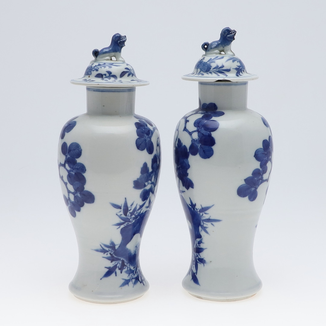 PAIR OF CHINESE BLUE & WHITE VASES & COVERS. - Image 4 of 12