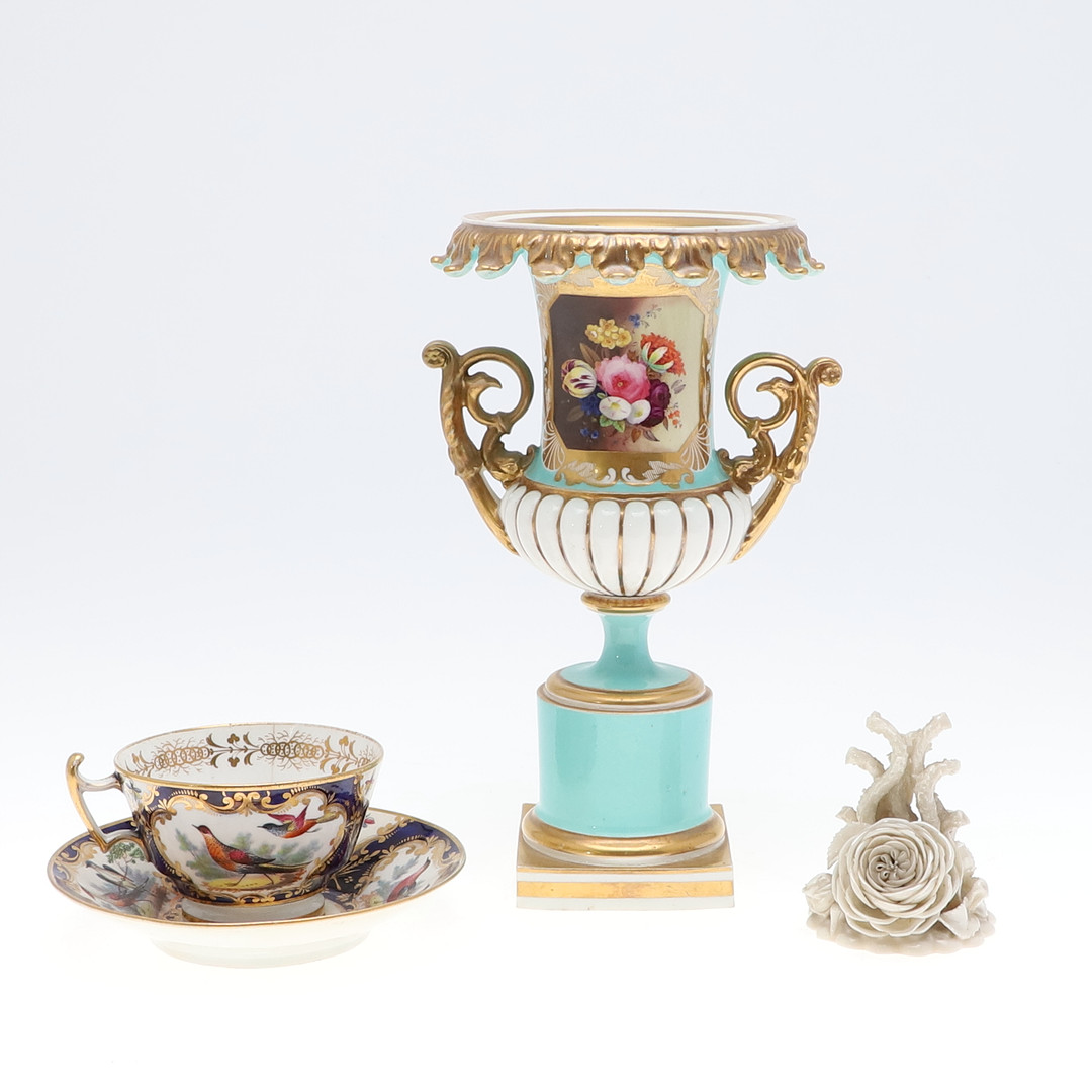 GRAINGER LEE & CO WORCESTER PEDESTAL VASE, BELLEEK MENU HOLDER & ENGLISH CUP & SAUCER. - Image 2 of 20