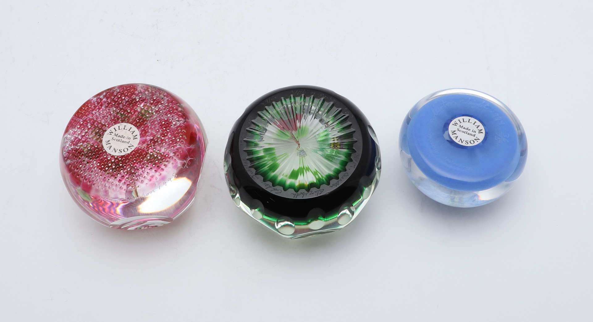 WILLIAM MANSON GLASS PAPERWEIGHTS - LIMITED EDITION. - Image 5 of 5
