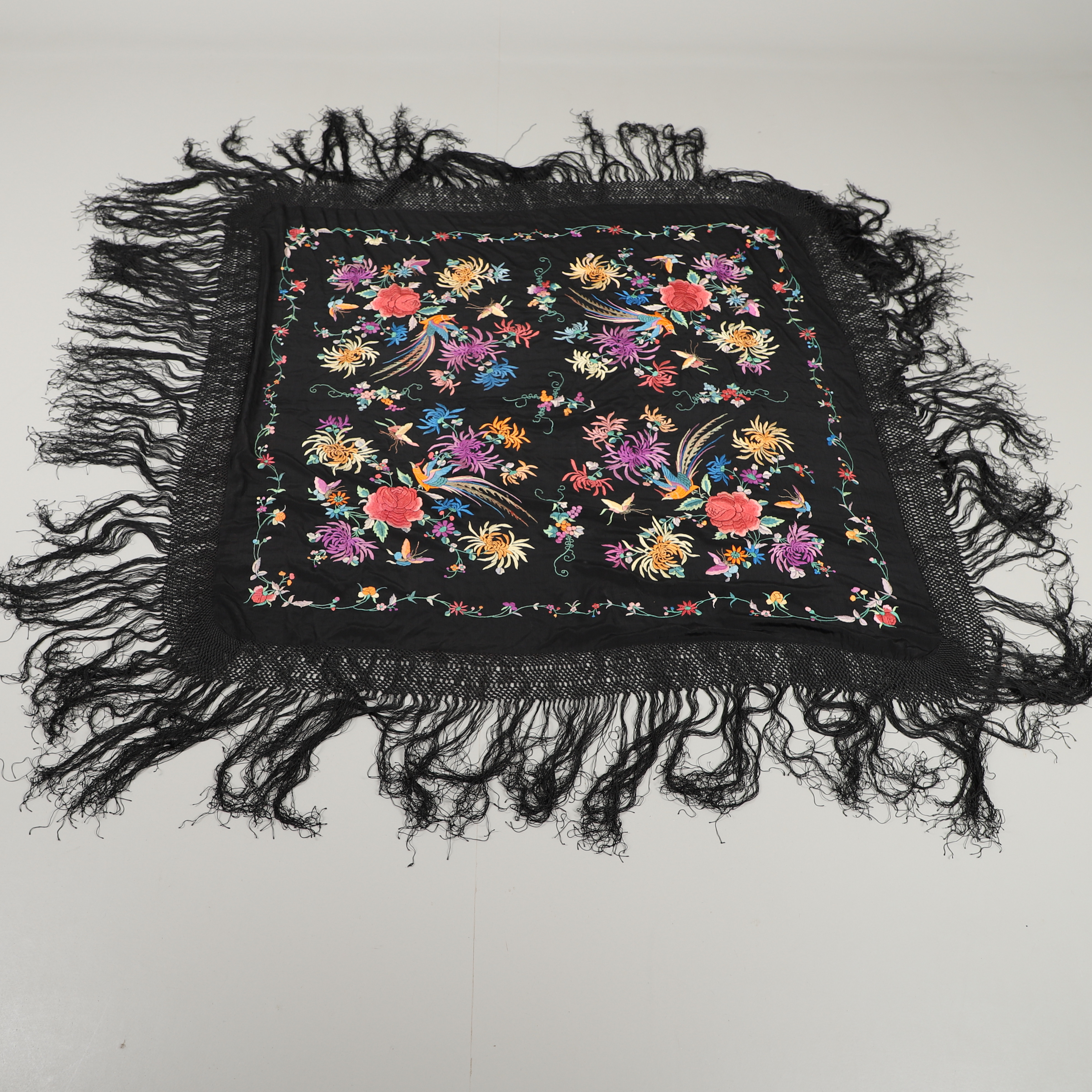 CHINESE SILK EMBROIDERED SHAWL.