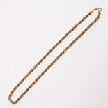 A 14CT TWO COLOUR GOLD ROPE LINK NECKLACE.