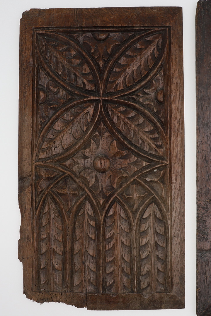 A GOTHIC CARVED OAK PANEL. - Image 3 of 7