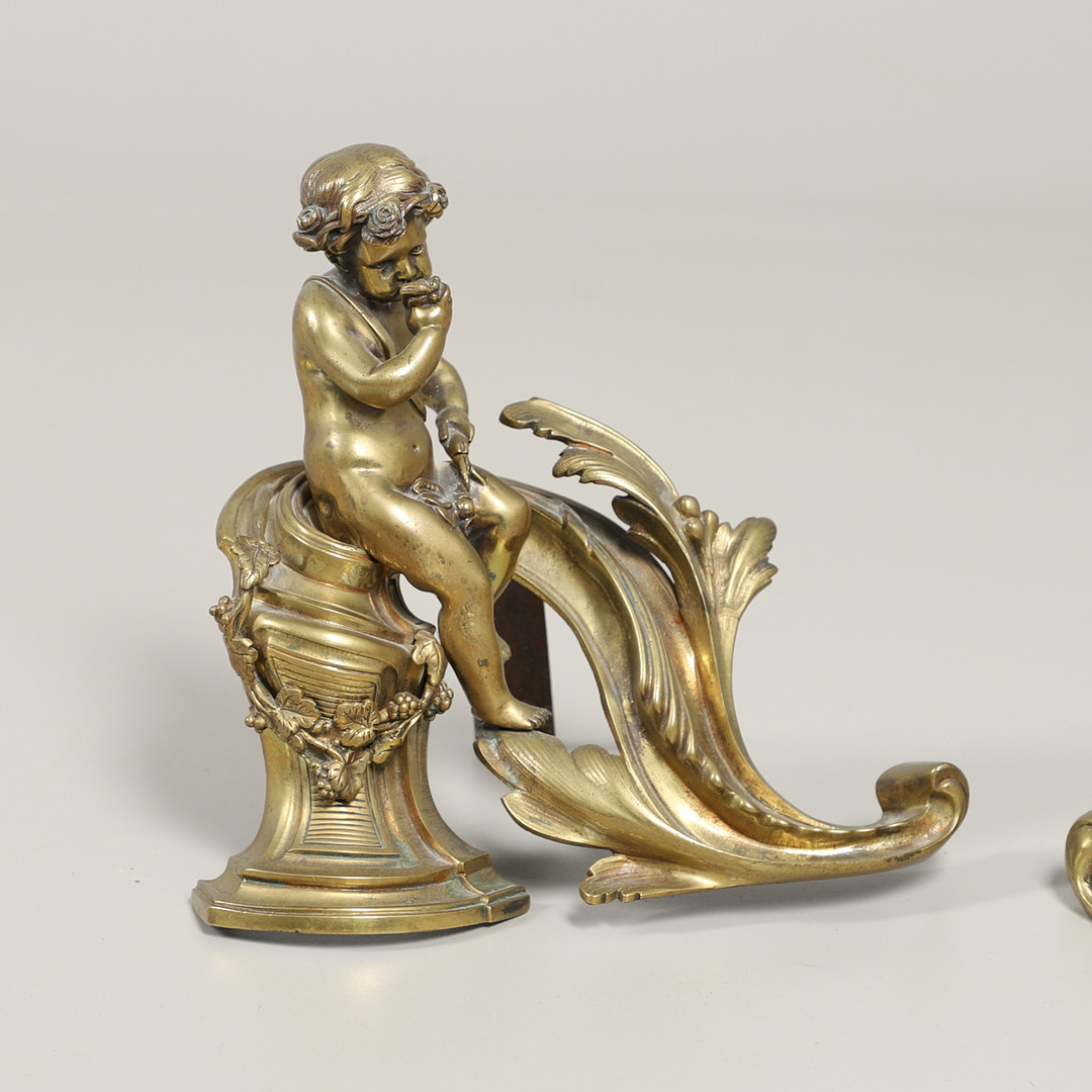 A PAIR OF LATE 19TH CENTURY FRENCH BRASS CHENET. - Image 3 of 5