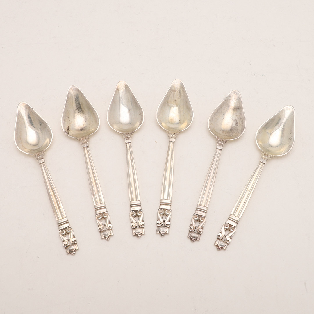 A SET OF SIX 20TH CENTURY DANISH GRAPEFRUIT SPOONS, BY GEORG JENSEN. - Image 2 of 4