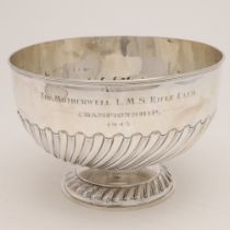 AN EDWARDIAN ROSE BOWL.