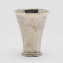 A LATE 18TH CENTURY SWEDISH FLARED BEAKER.